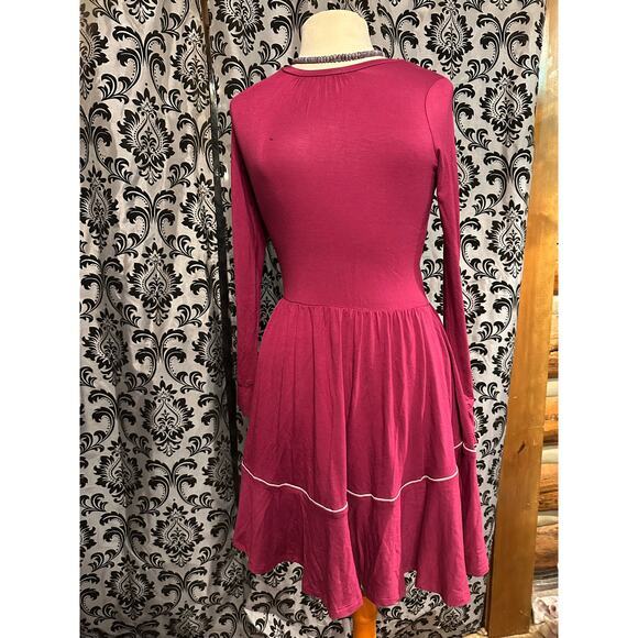 Girls XL Fuchsia Tagless Dress NWT Retail $39 - Picture 1 of 5